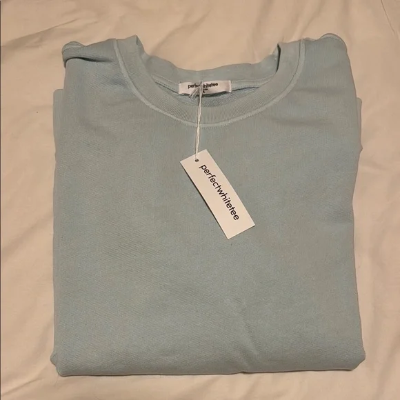 Perfect White Tee Saturday sweatshirt - Picture 1 of 4